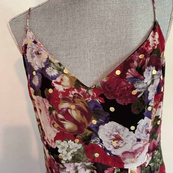 Express Floral Maxi Dress . - Picture 11 of 14